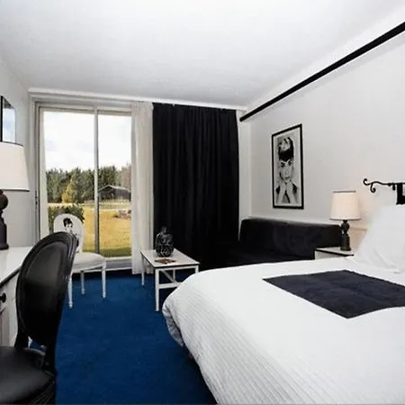Otel Le Relais Des Chartreux 3*